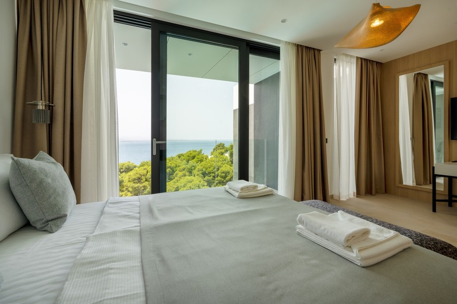 Camera da letto con vista sul mare