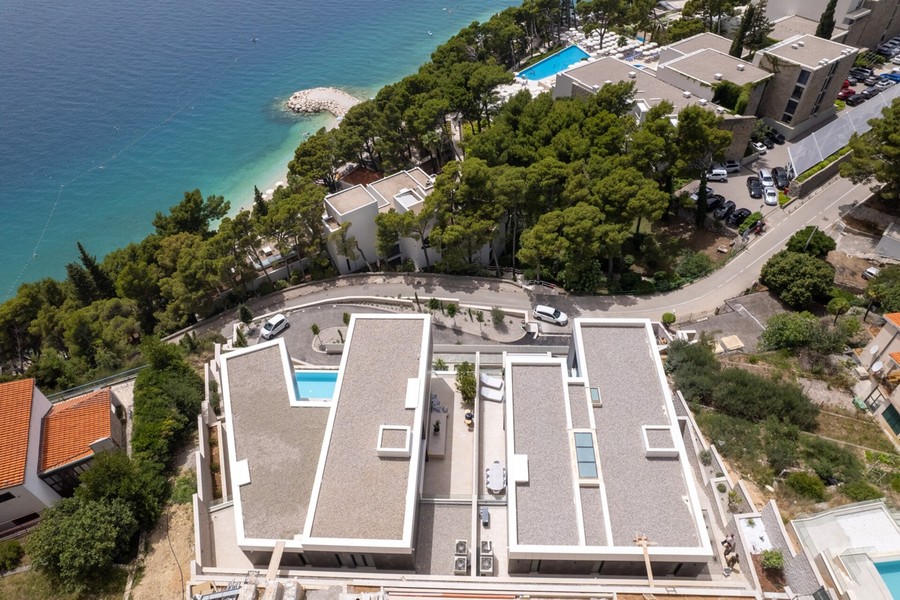 Vista aerea della villa sulla costa