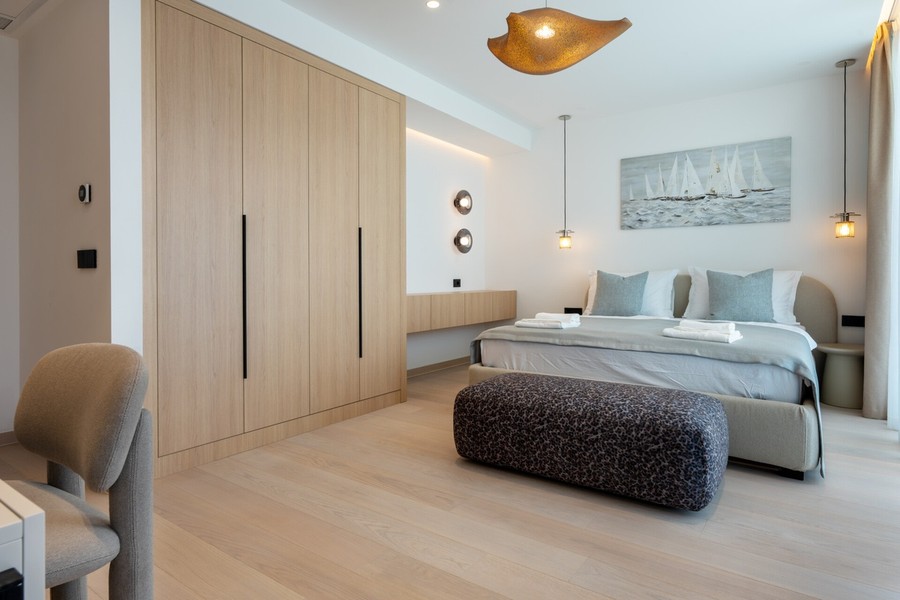 Camera da letto con armadio a muro