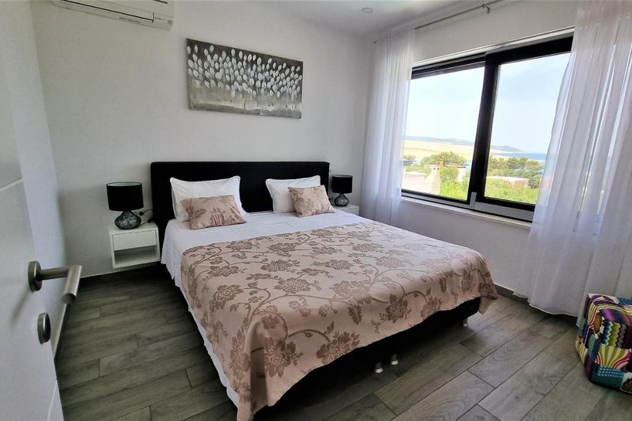 Camera da letto con vista sul paesaggio