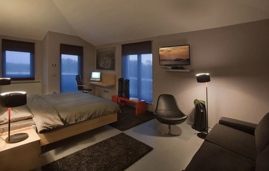 Un'altra delle numerose camere da letto con bagno privato