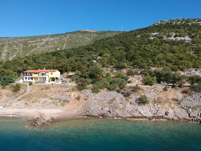 La vista dalla terrazza sul mare dalla casa in vendita presso Senj, Croazia. Immobili sul mare - Panorama Scouting