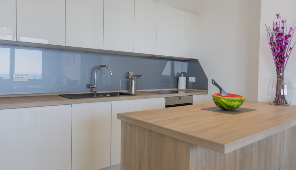 Arredamento moderno - qui: cucina.